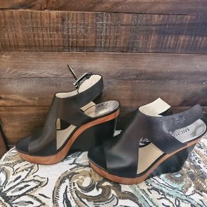 Michael kors sandals size 4.5